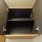 吊り棚 (玄関)